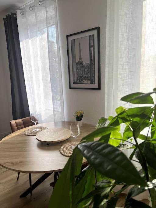 Appartement Cosy Et Lumineux Avec Parking Gratuit Colmar Ngoại thất bức ảnh