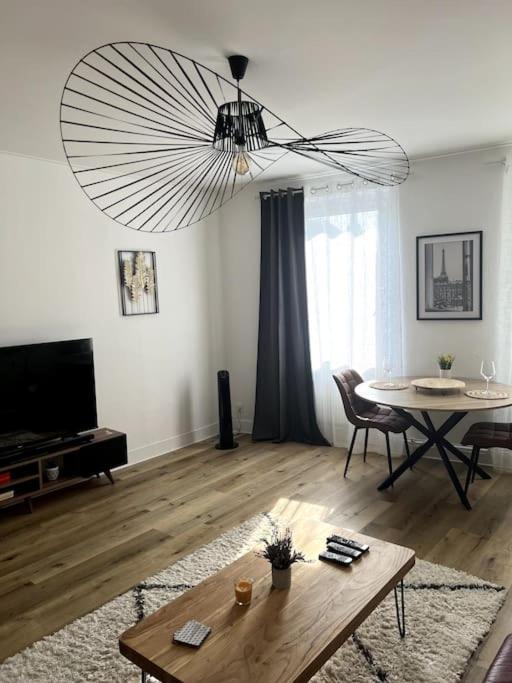 Appartement Cosy Et Lumineux Avec Parking Gratuit Colmar Ngoại thất bức ảnh