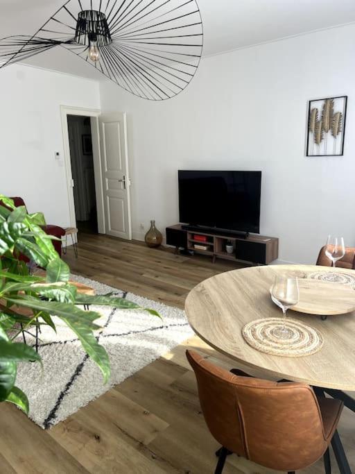 Appartement Cosy Et Lumineux Avec Parking Gratuit Colmar Ngoại thất bức ảnh